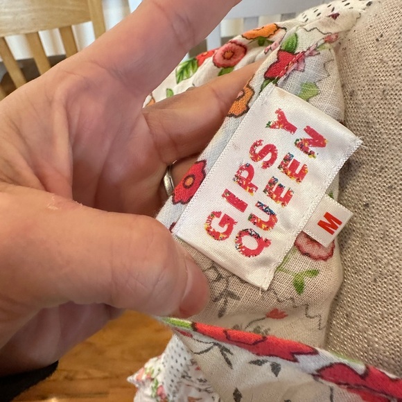 Gipsy Queen white pink green embroidered floral ruffle trim bohemian crop top - Picture 7 of 9